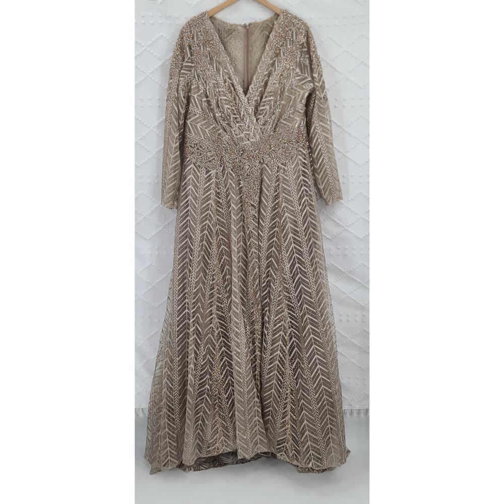 Mac Duggal 20189 Chevron Embellished Long Sleeve Gown Taupe Size 16 Formal - Picture 4 of 16